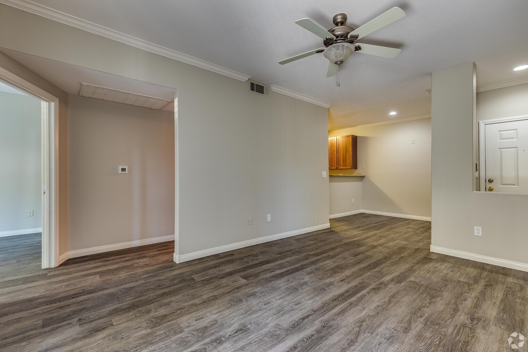 Condominiums 4400 S Jones Blvd Las Vegas NV 89103 Apartment