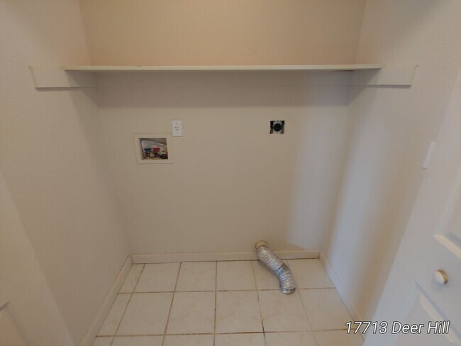 Building Photo - Hidden Valley Lake Rental- PGE included