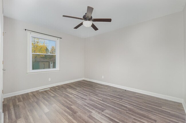 Building Photo - 8503 Beechbrooke Rd