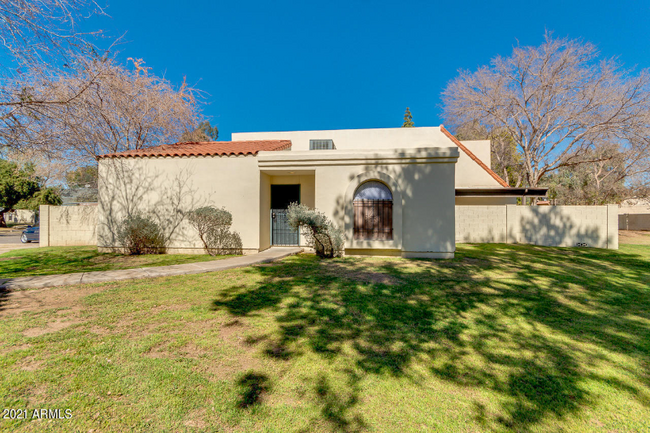 Primary Photo - 8037 N 32nd Dr