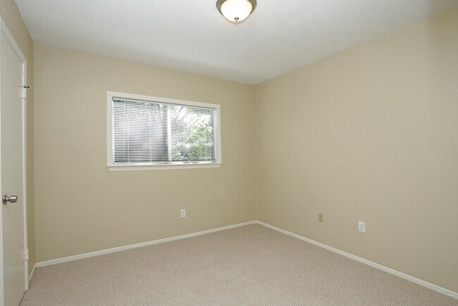 Building Photo - 12706 Monaco Rd