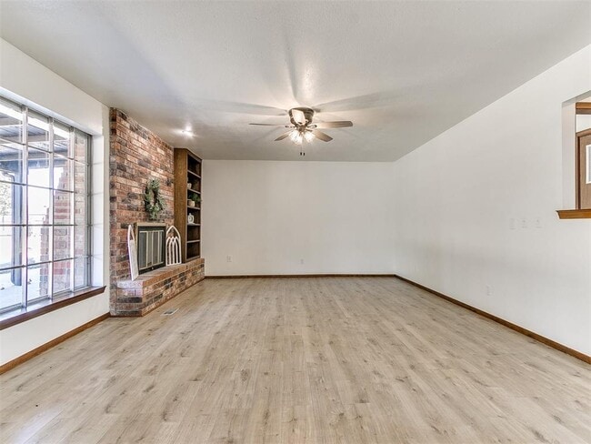 Building Photo - 103 Clador Dr