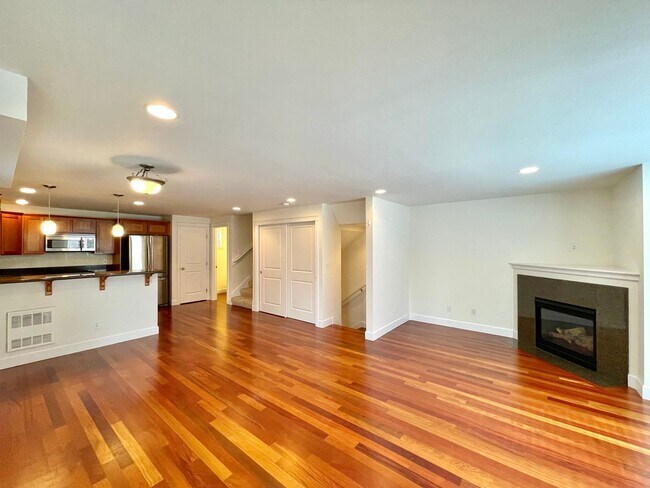 Building Photo - 1413 NW 61st St