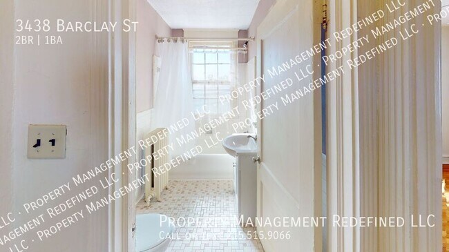 Building Photo - 3438 Barclay St