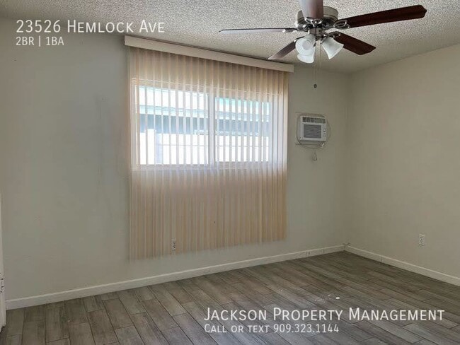 Building Photo - Great 2 Bedroom Unit