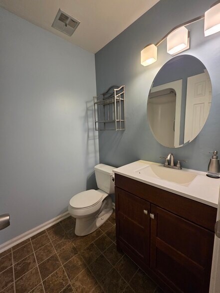 Bathroom - 2802 Lee Oaks Pl