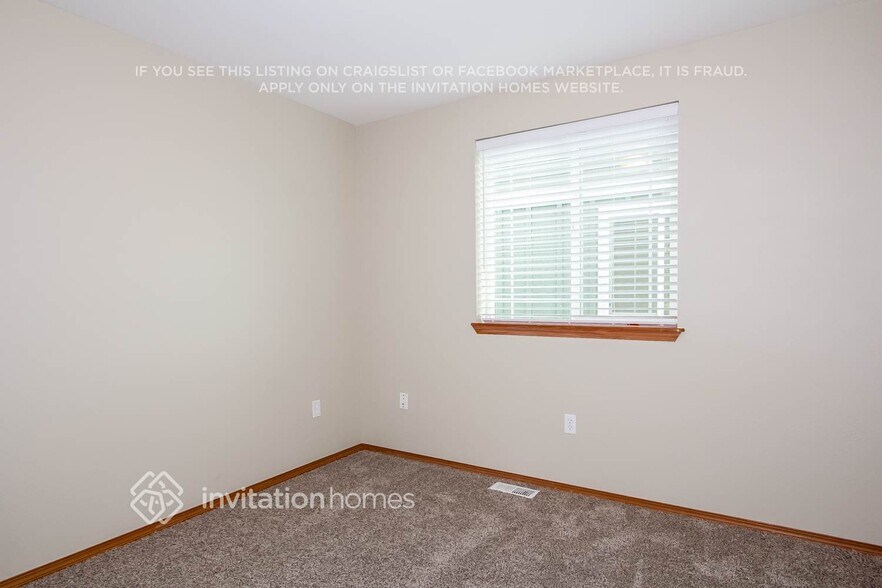 Building Photo - 1411 7th Ave SE