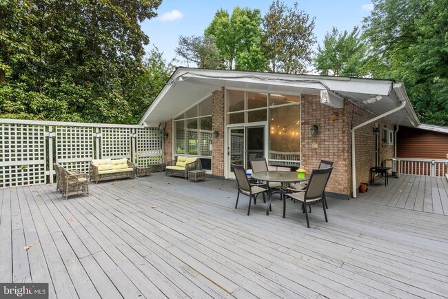 Building Photo - 7713 Arrowood Ct