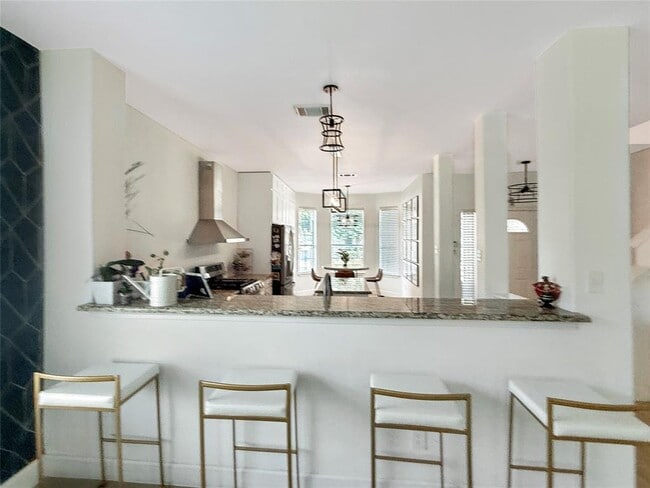 Building Photo - 803 Meadow Bluff Ct