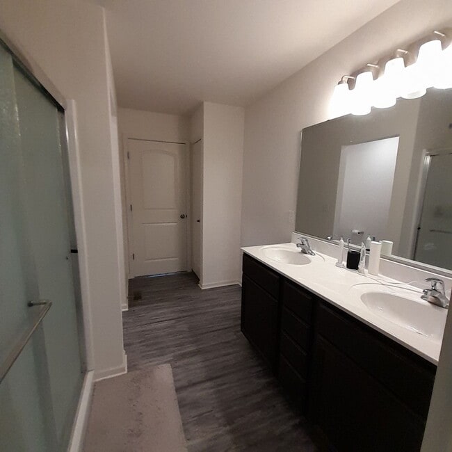 Building Photo - 172 Caraway Pl