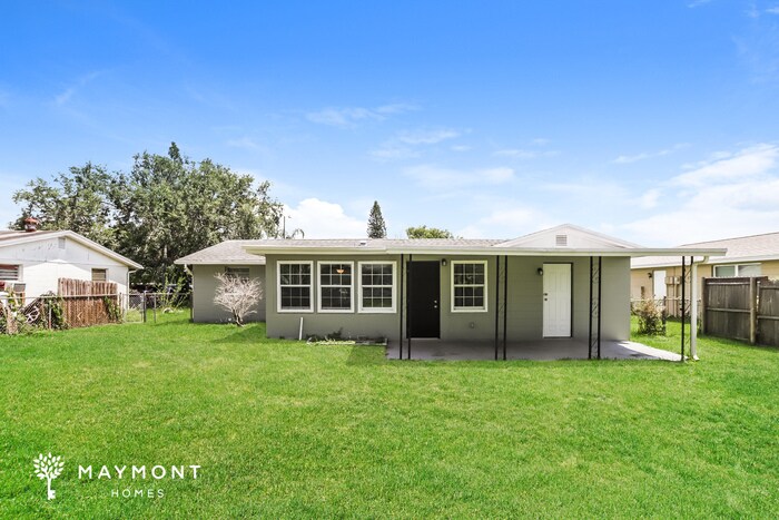 Building Photo - 3413 Jackson Dr