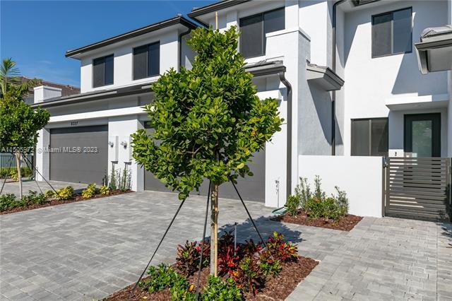 Building Photo - 8321 SW 121st Ter