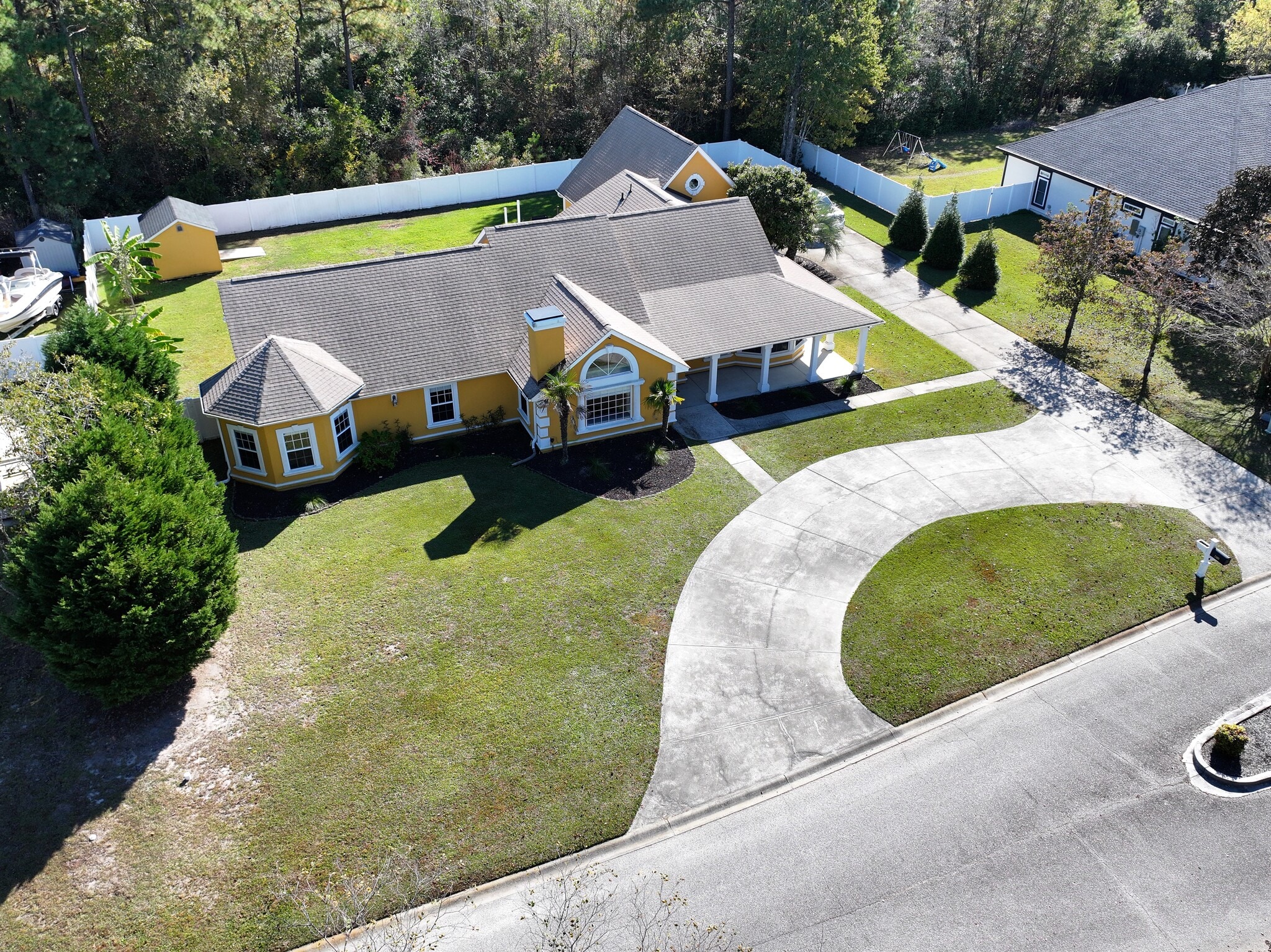 Building Photo - 2409 Hunters Trl