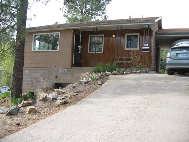 Primary Photo - 517 Hill Ave