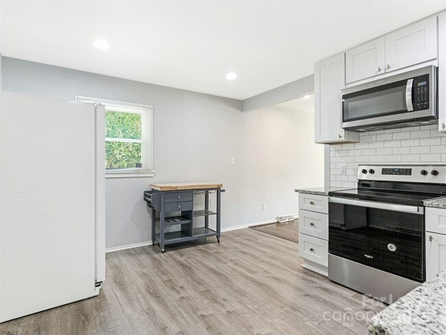 Building Photo - 3523 Clardy Ct