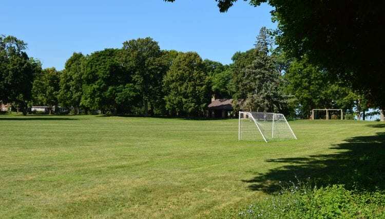 Building Photo - 201 Warner Dr