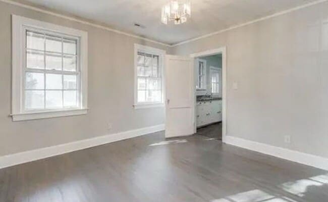 Building Photo - Cozy 2bd/1ba brick cottage near downtown C...