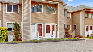 Building Photo - 80 Country Ln