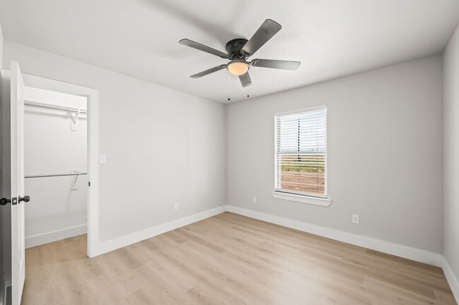 Building Photo - 10613 East C R 7400