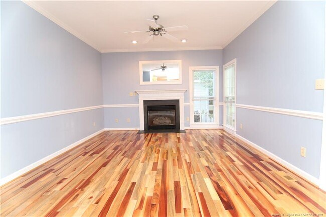 Building Photo - 2021 Shadow Creek Dr