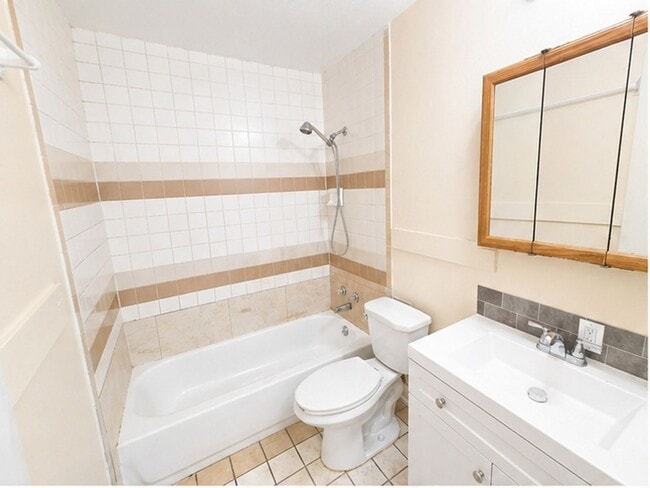 Building Photo - Available now!  Freshly updated paired home