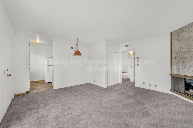 Building Photo - 500 Glenwood Cir