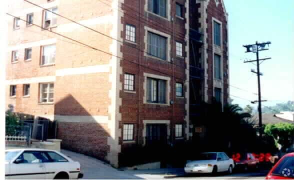 Building Photo - 1055 Sanborn Ave