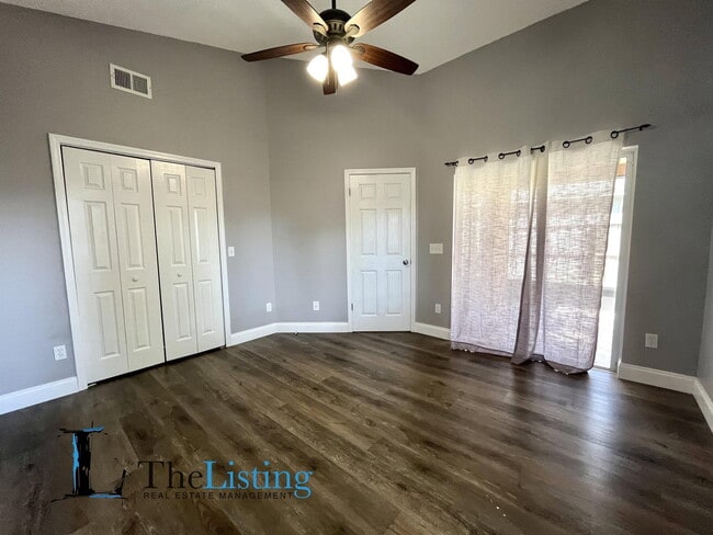 Building Photo - 853 Heather Glen Cir