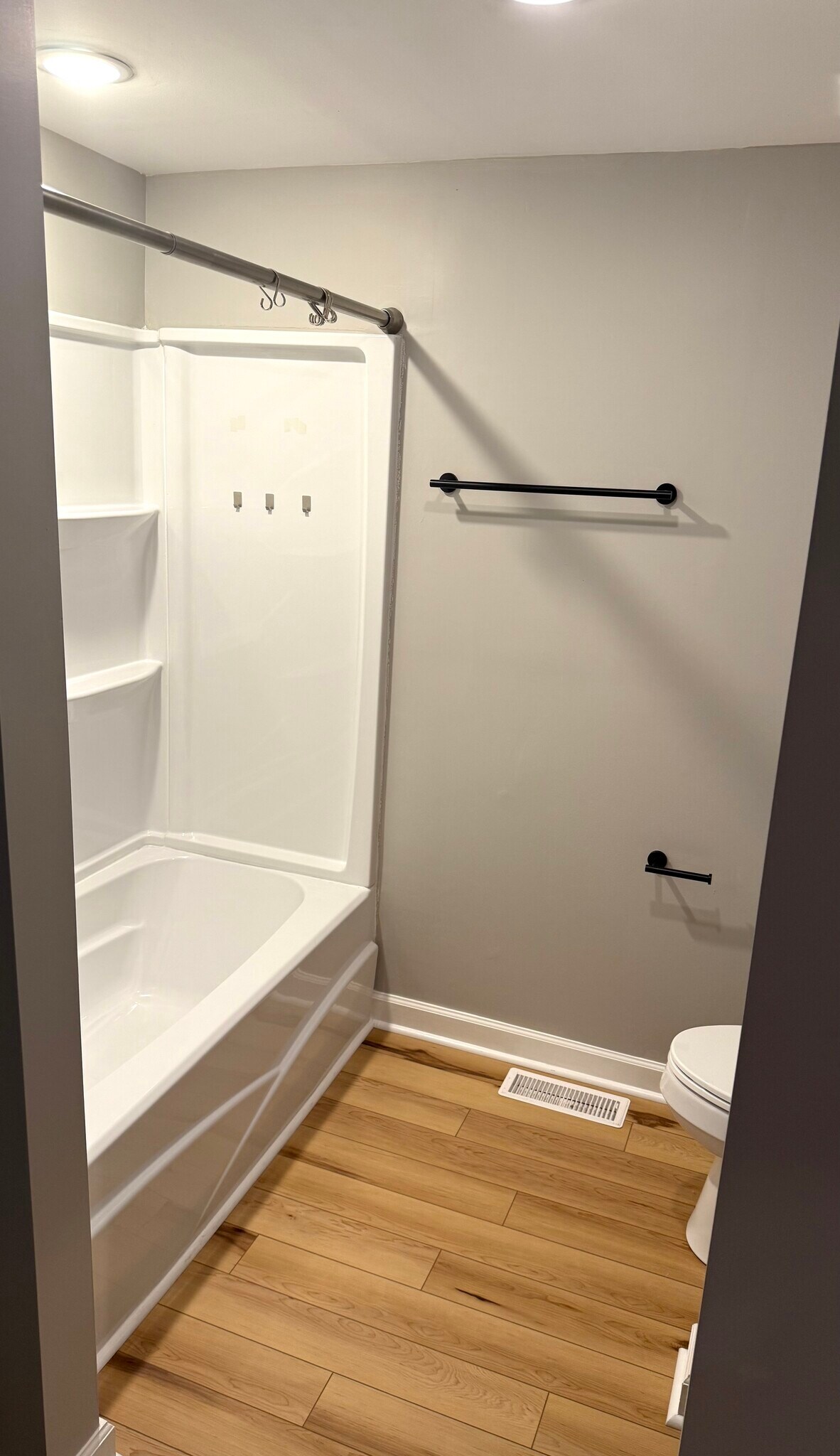 Bathroom 1 - 4119 Peachtree Ave