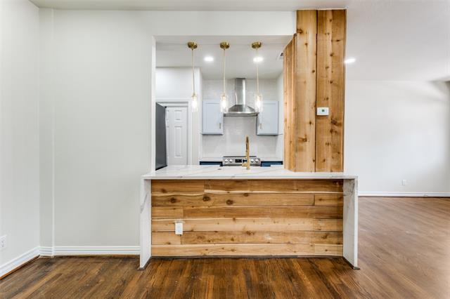 Building Photo - 3208 Cole Ave