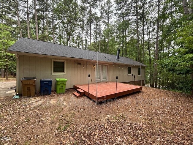 Building Photo - 501 Merrie Rd