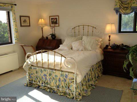 Building Photo - 3515 Washington Blvd