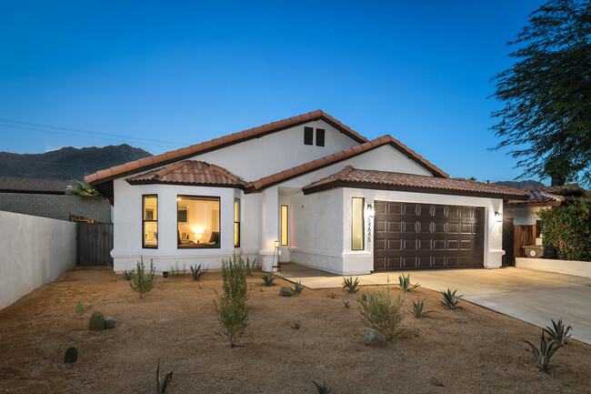 Building Photo - 54645 Avenida Alvarado