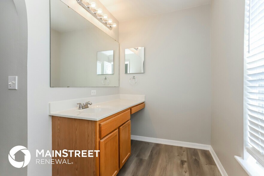 Building Photo - 8097 Settlers Creek Cir