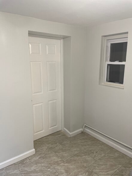 Bedroom door - 6116 Washington St