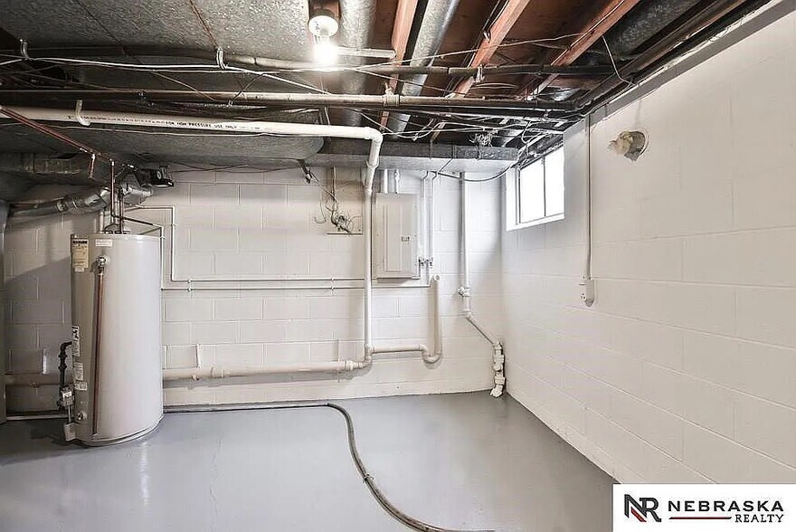 Basement - 101 W 19th Ave