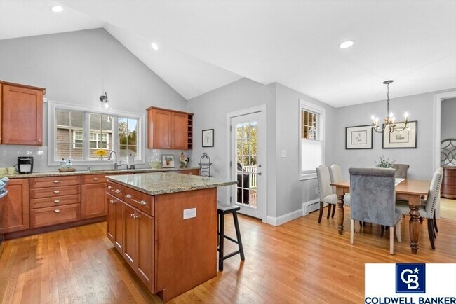 Building Photo - 6 Risley Rd
