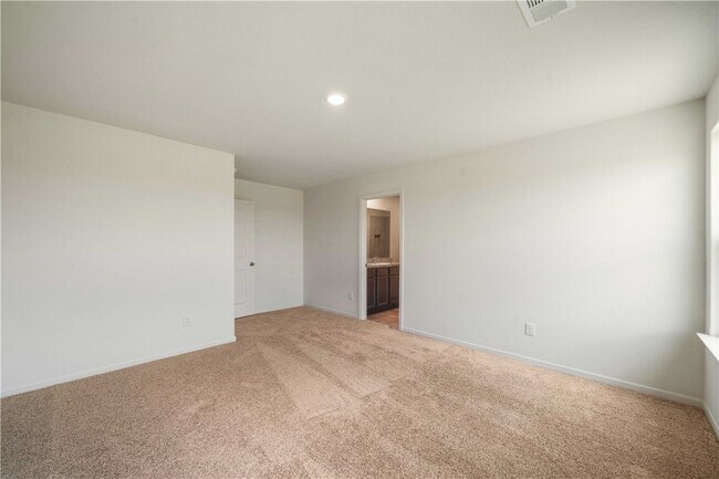 Building Photo - 18501 Quiet Range Dr