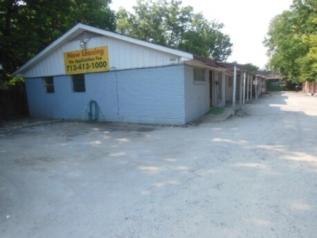 Primary Photo - 5022 Mallow St