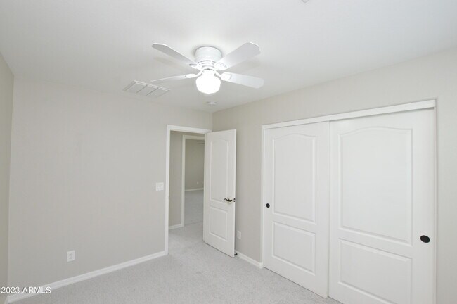 Building Photo - 971 S Brewer Dr
