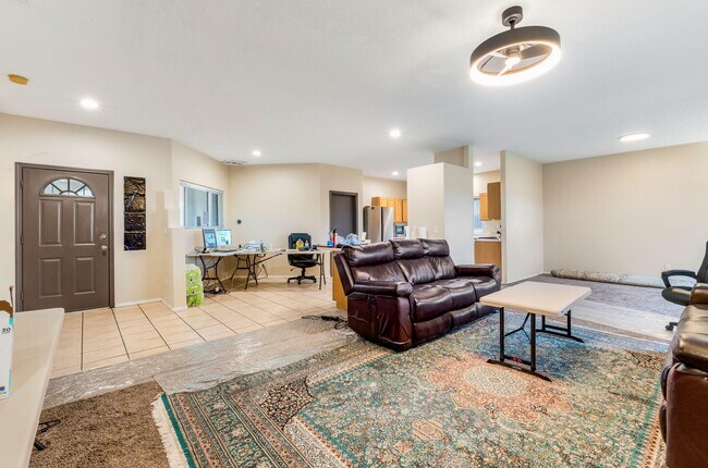 Building Photo - 1221 Paisano St NE