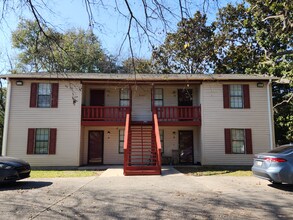 Building Photo - 1 month free call for details!!! 2-Bedroom Apartment in Prime Decatur Location - Don't Miss Out!