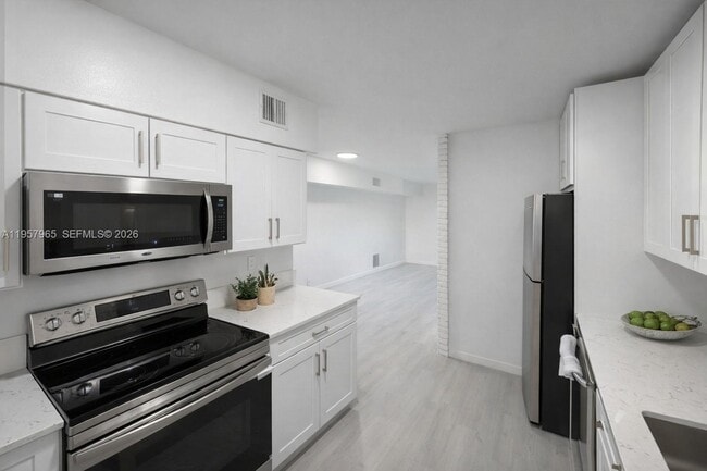 Building Photo - 501 NW 13th St