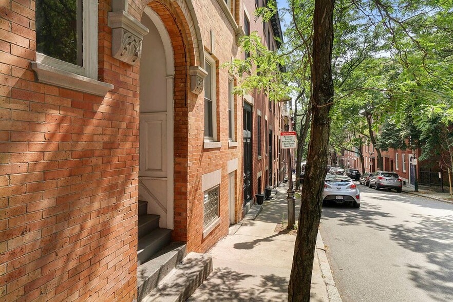 street pic - 71 Baldwin St