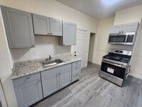 Building Photo - 564 Hyde Park Ave
