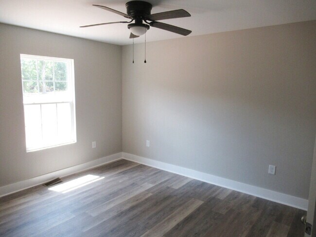 Building Photo - New Duplex in Northbrook School District for Rent!