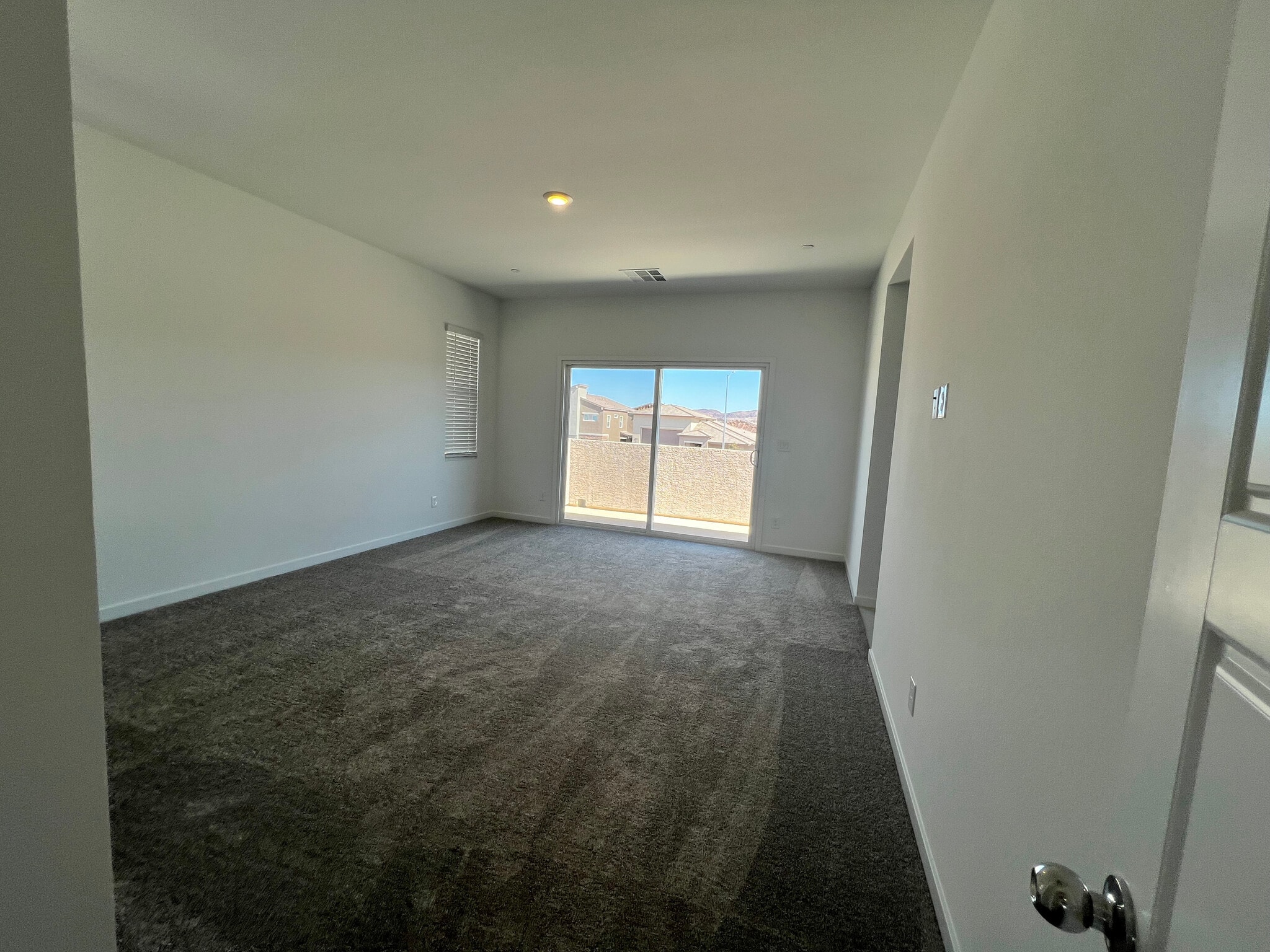 Primary bedroom - 486 Daphne Terrace St