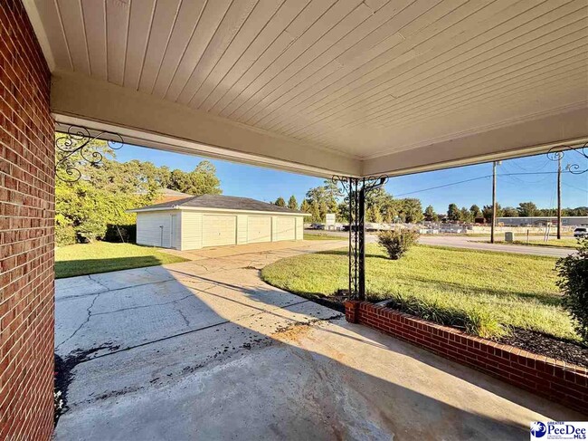 Building Photo - 1427 Old Ebenezer Rd