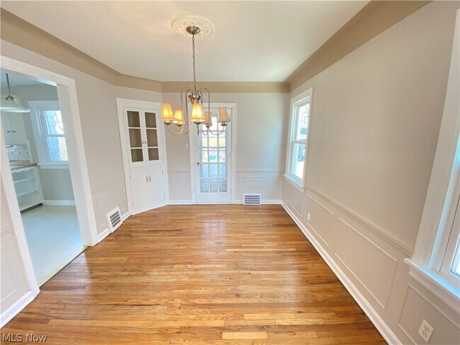 Building Photo - 4469 Silsby Rd