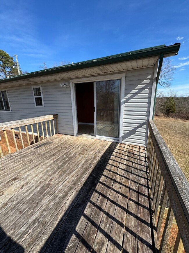 Building Photo - Spacious 4-Bedroom Rural Home on Private Acreage